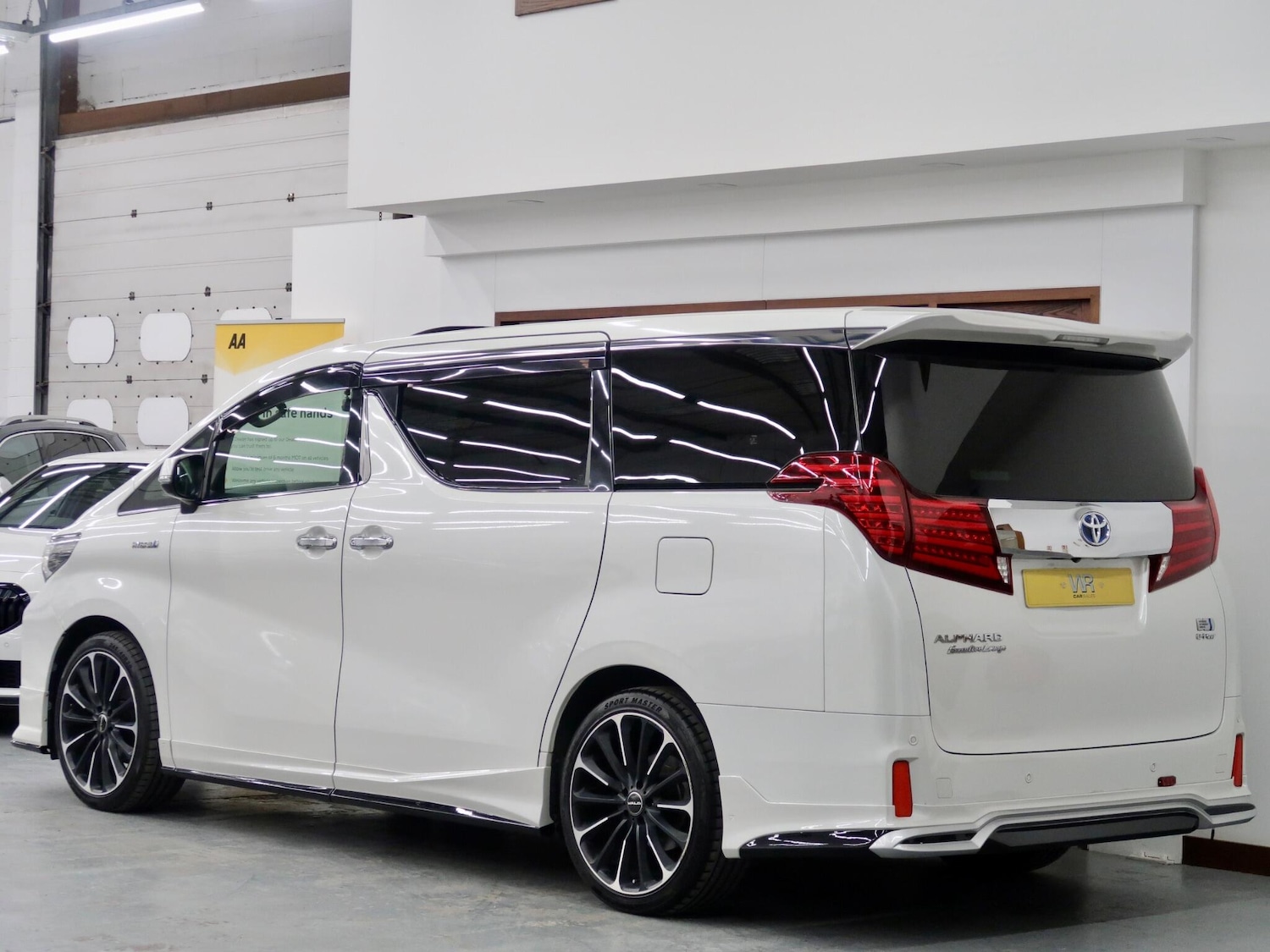 Used Toyota Alphard 2026 for sale - 77305971: Photo 4