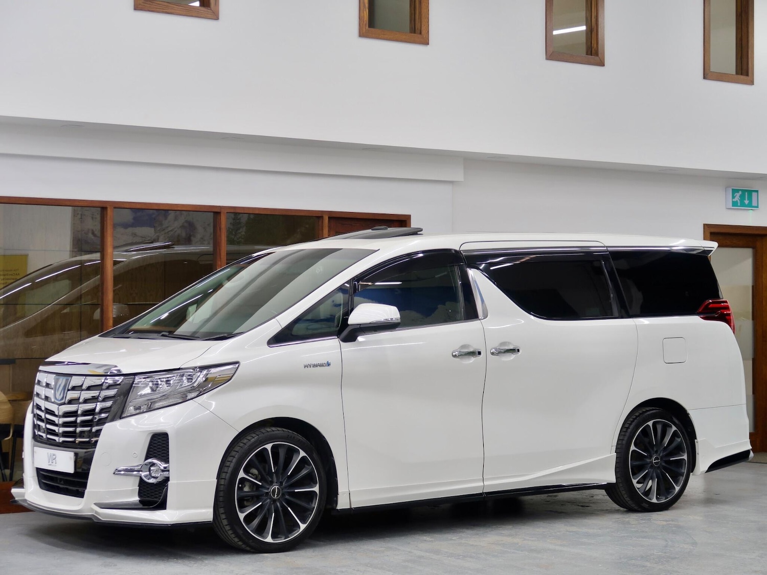 Used Toyota Alphard 2026 for sale - 77305971: Photo 7
