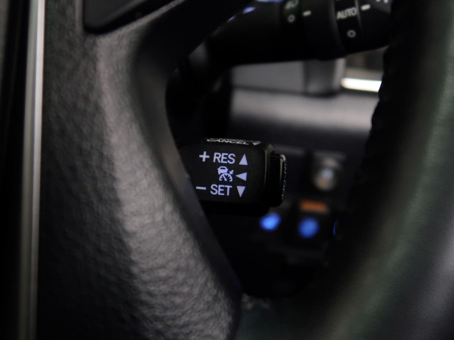 Used Toyota Alphard for sale - 77575137: Photo 11