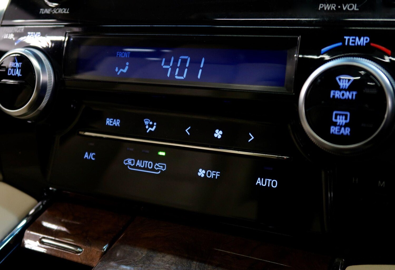 Used Toyota Alphard for sale - 77575137: Photo 24