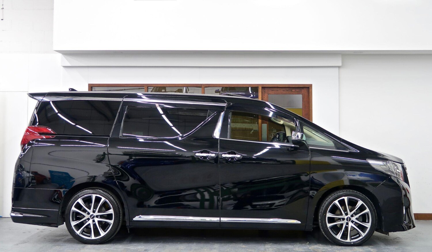 Used Toyota Alphard for sale - 77575137: Photo 7