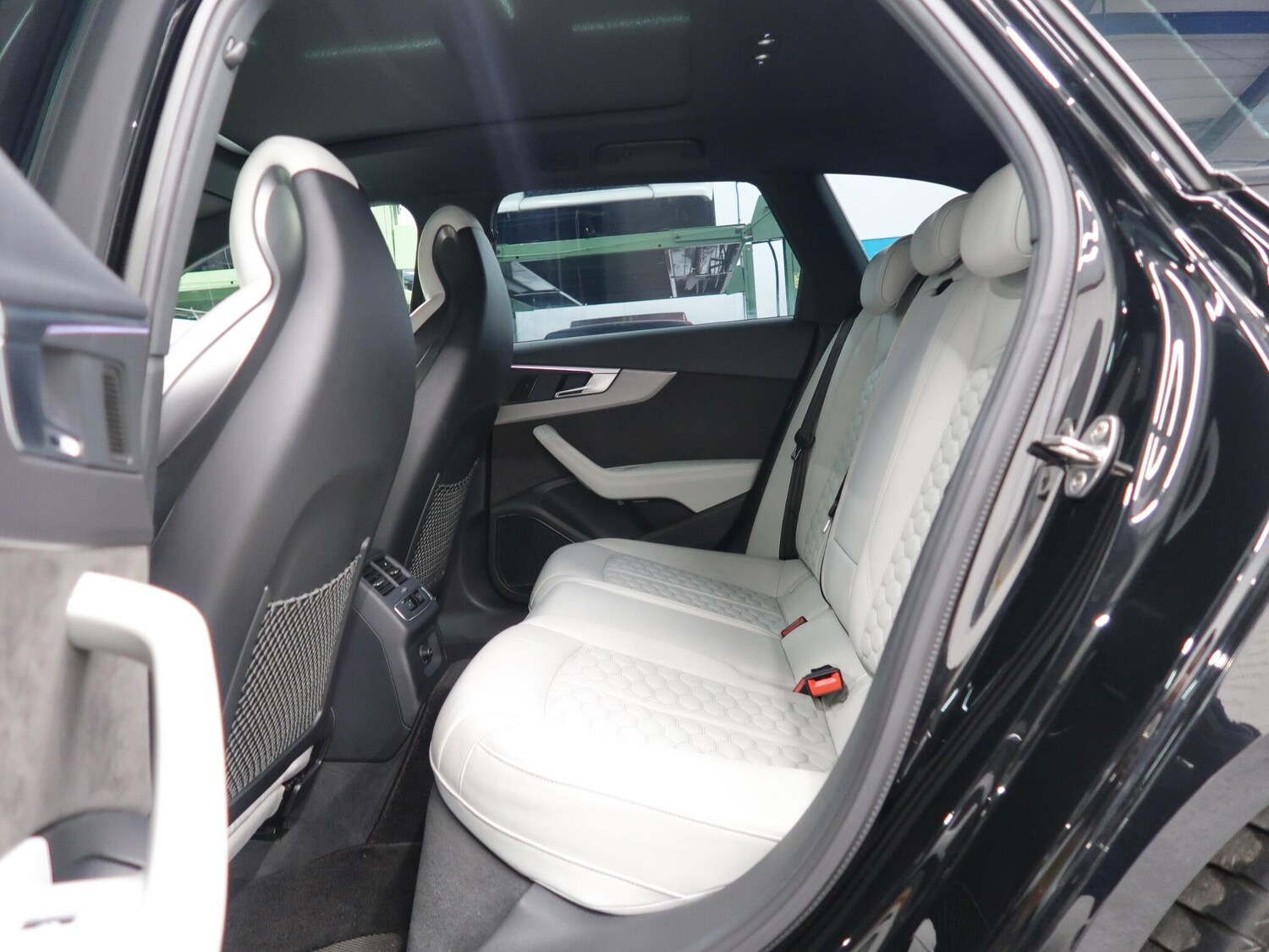 Used Audi RS4 Avant 2026 for sale - 77344094: Photo 25