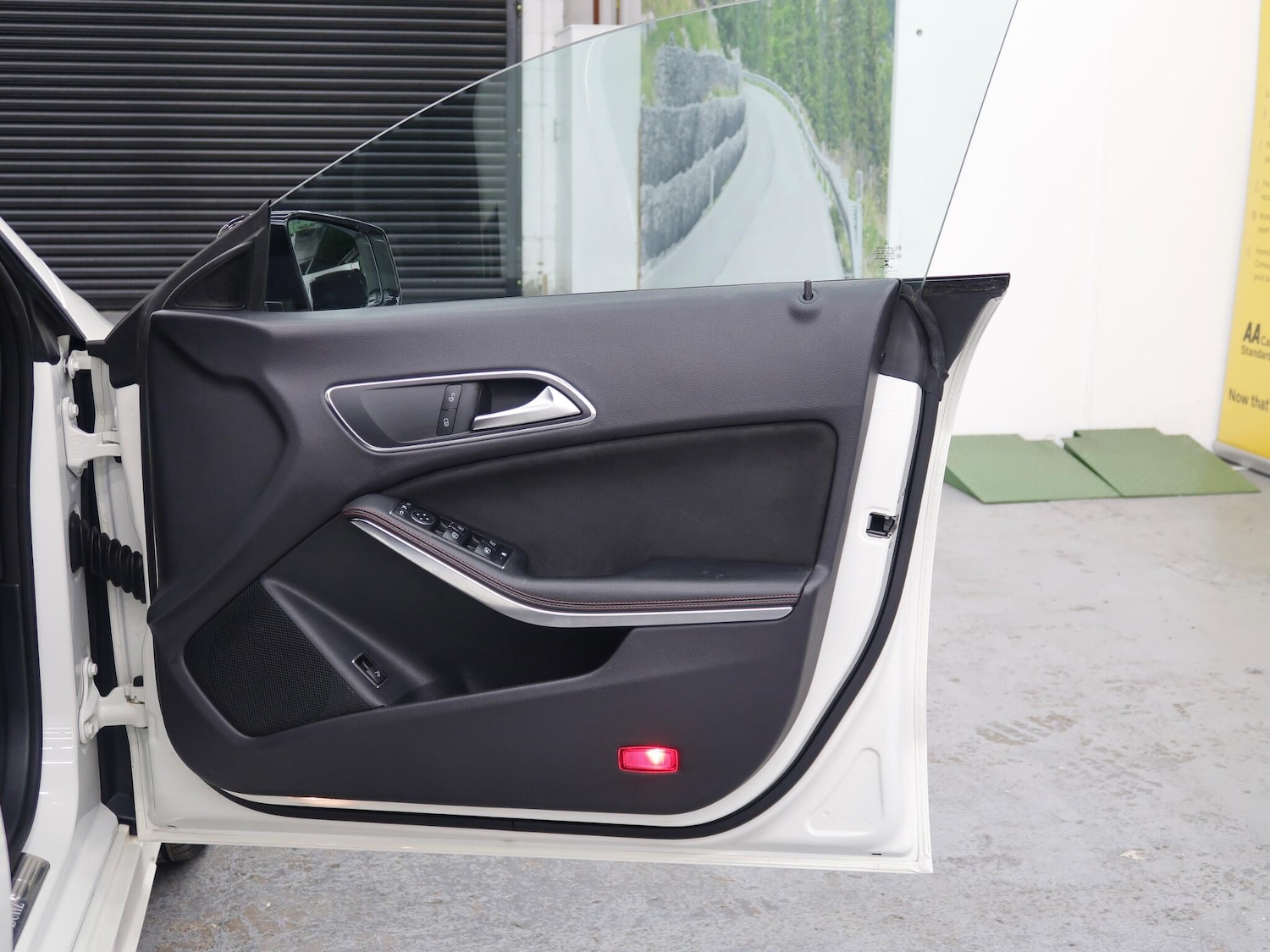 Used Mercedes-Benz CLA 2014 for sale - 76990908: Photo 31