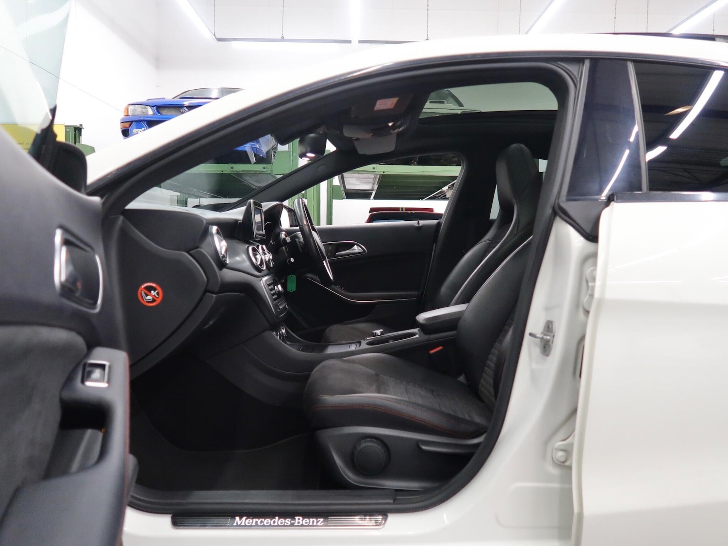 Used Mercedes-Benz CLA 2014 for sale - 76990908: Photo 34