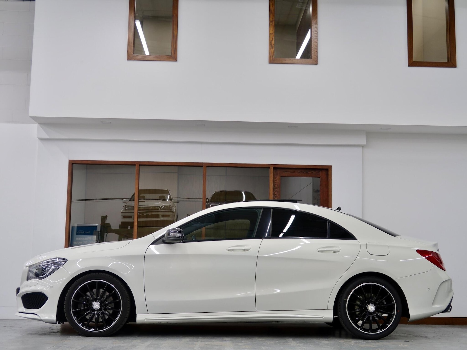 Used Mercedes-Benz CLA 2014 for sale - 76990908: Photo 4