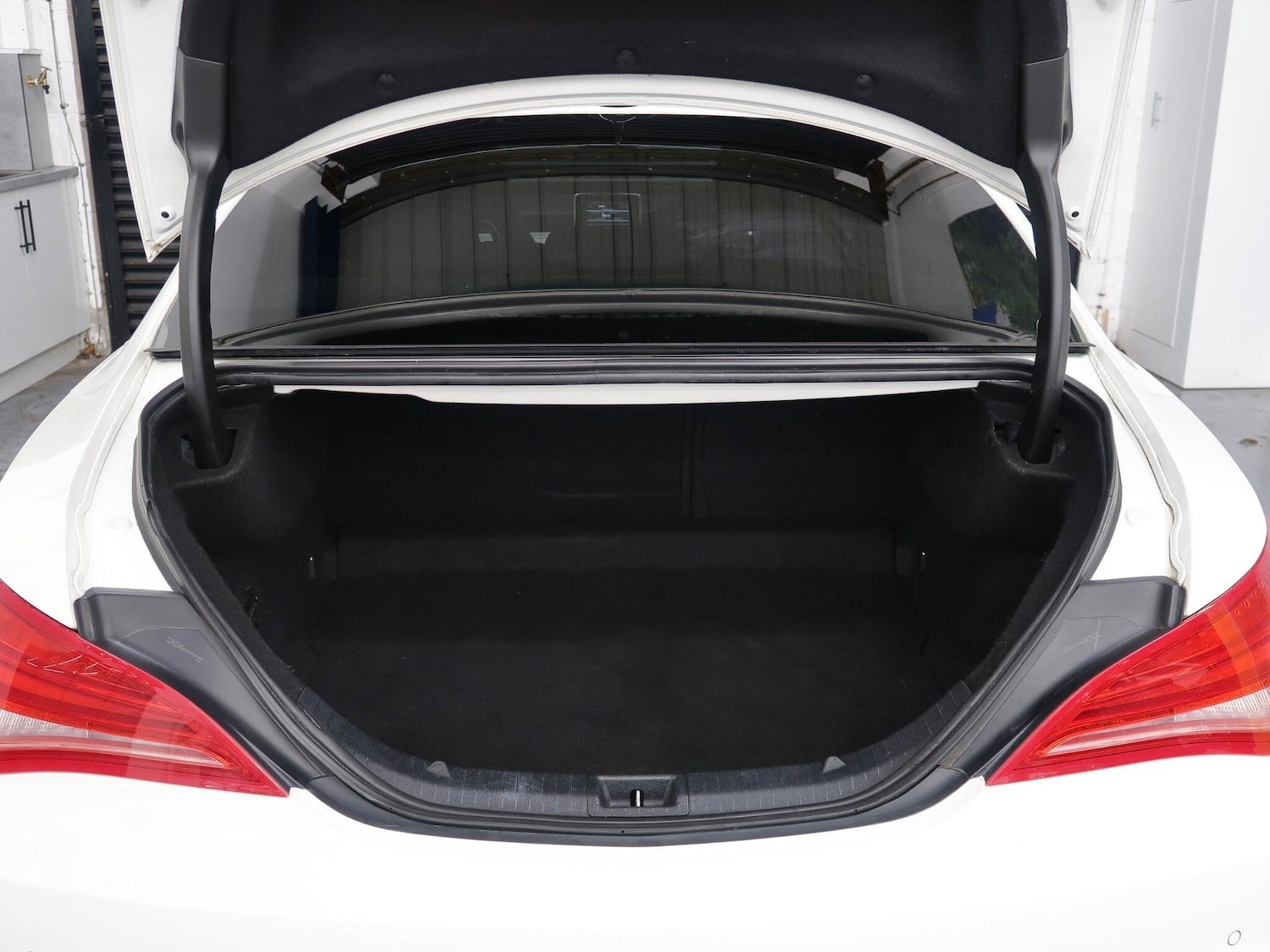 Used Mercedes-Benz CLA 2014 for sale - 76990908: Photo 40