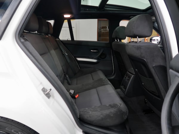 Used BMW 3 Series 2011 for sale - 76012184: Photo 26