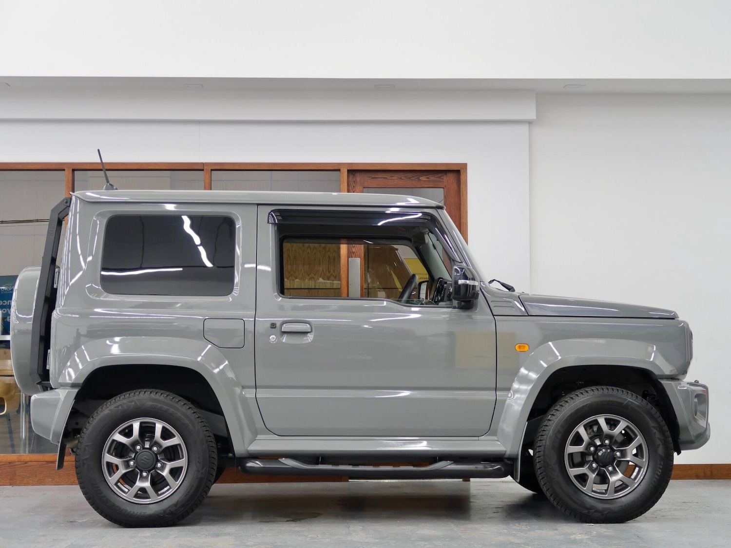 Used Suzuki Jimny for sale - 77120153: Photo 12