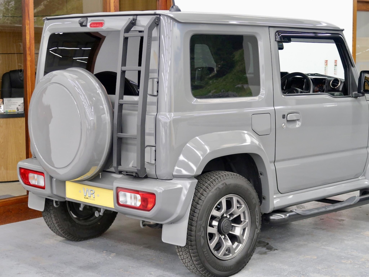 Used Suzuki Jimny for sale - 77120153: Photo 13