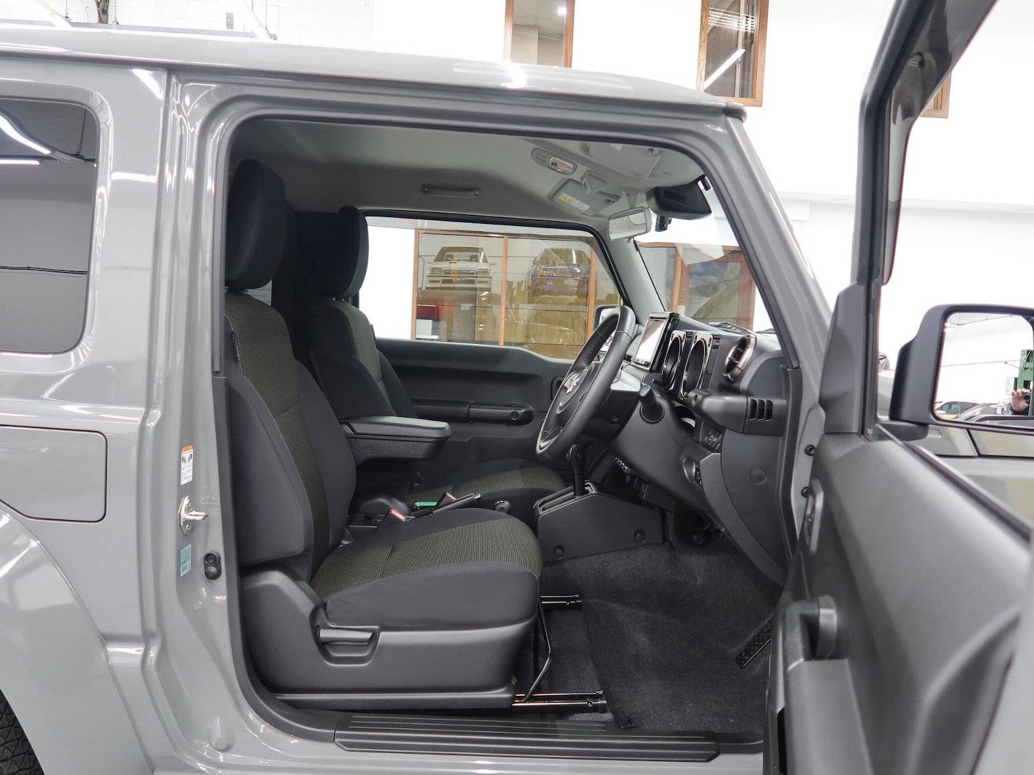 Used Suzuki Jimny for sale - 77120153: Photo 25