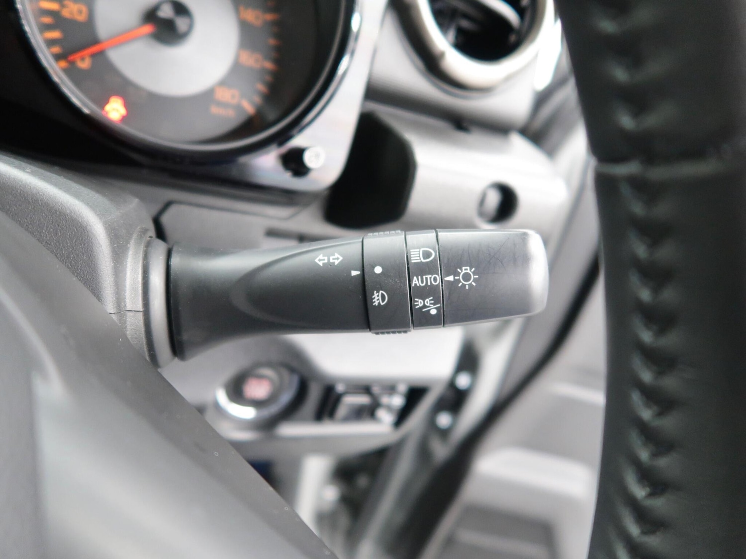 Used Suzuki Jimny for sale - 77120153: Photo 30