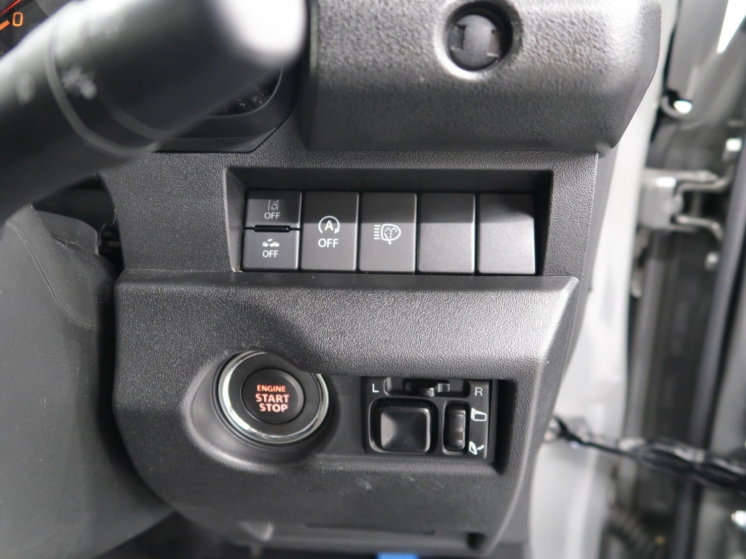 Used Suzuki Jimny for sale - 77120153: Photo 31