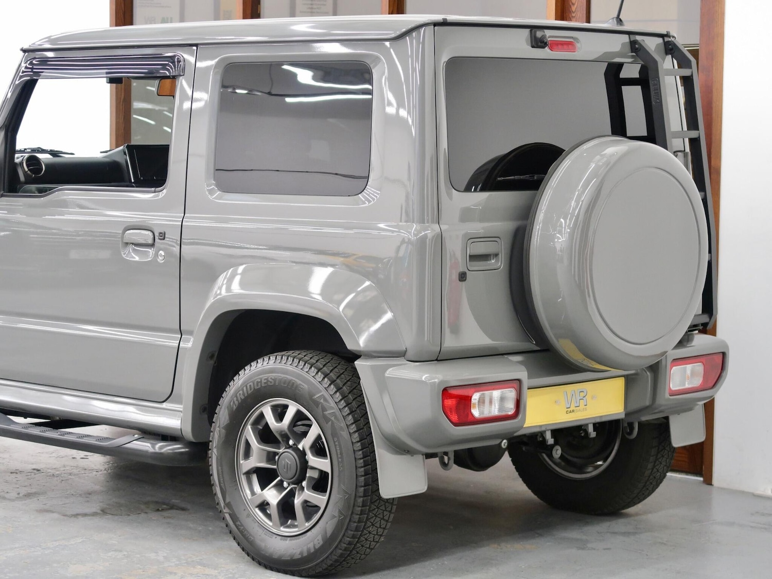 Used Suzuki Jimny for sale - 77120153: Photo 7