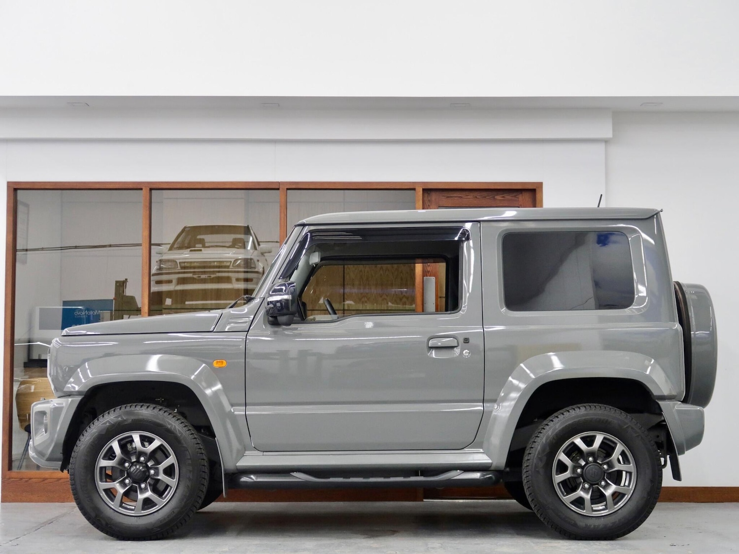 Used Suzuki Jimny for sale - 77120153: Photo 9