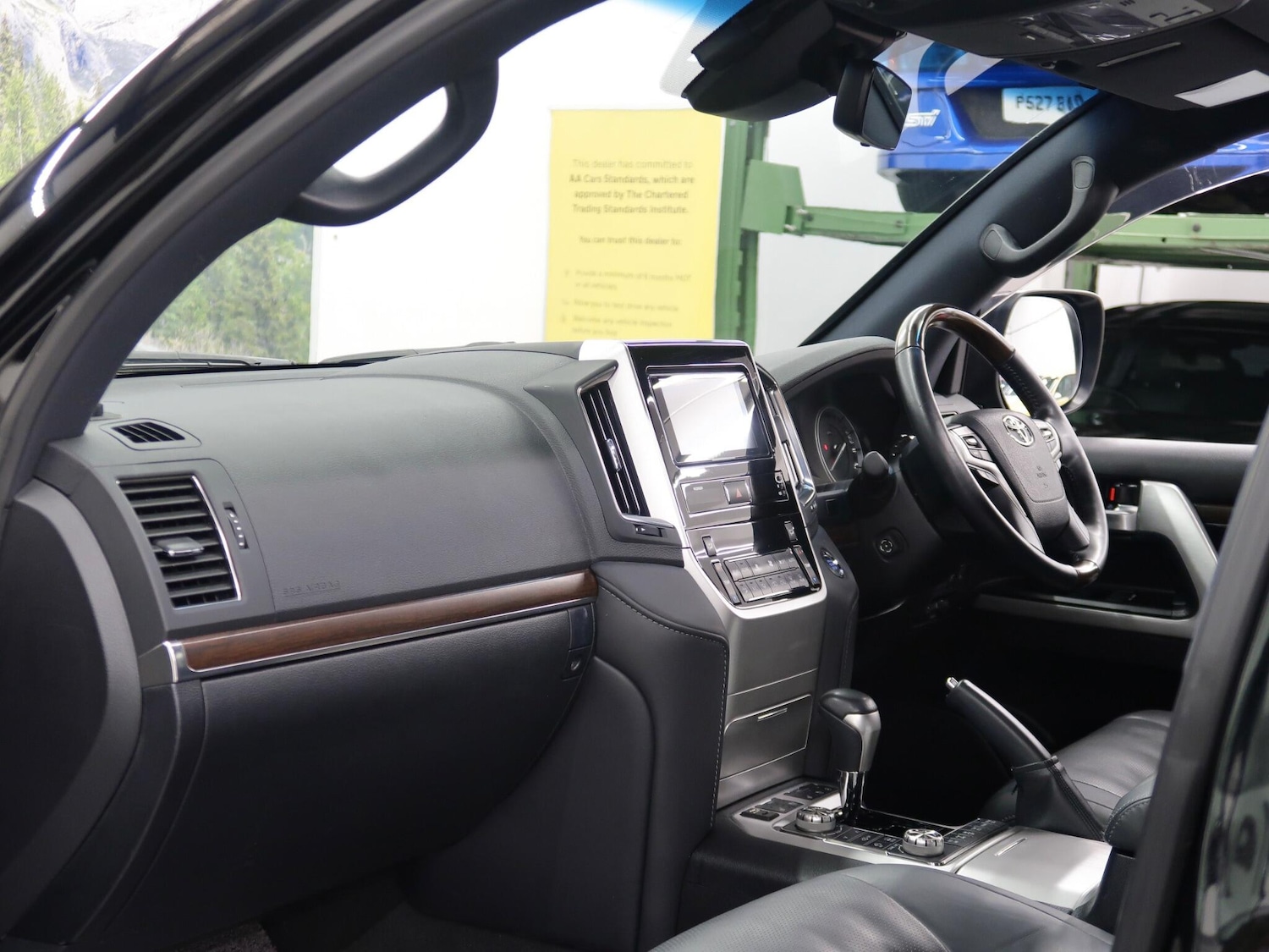 Used Toyota Land Cruiser 2020 for sale - 76752644: Photo 21