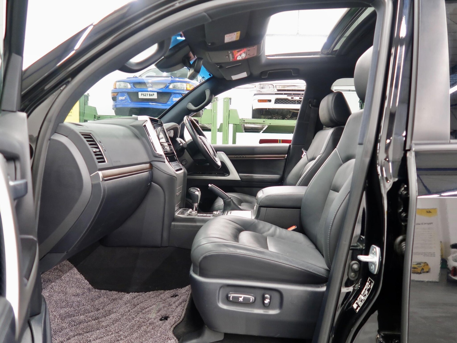 Used Toyota Land Cruiser 2020 for sale - 76752644: Photo 46