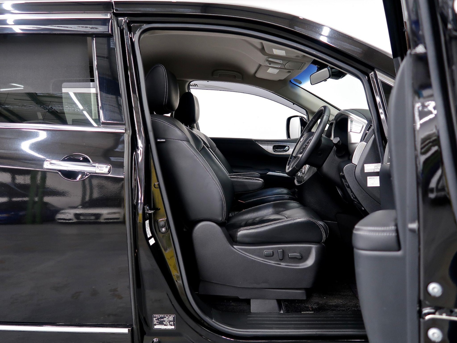 Used Nissan Elgrand 2019 for sale - 78072691: Photo 17