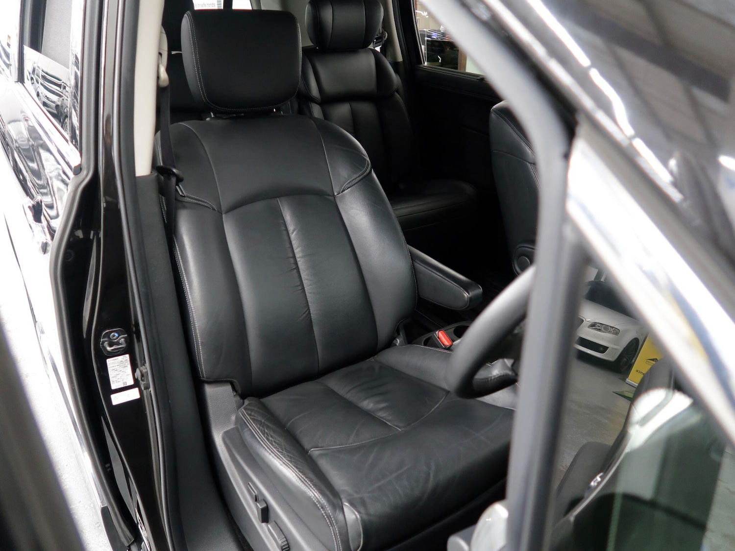 Used Nissan Elgrand 2019 for sale - 78072691: Photo 18