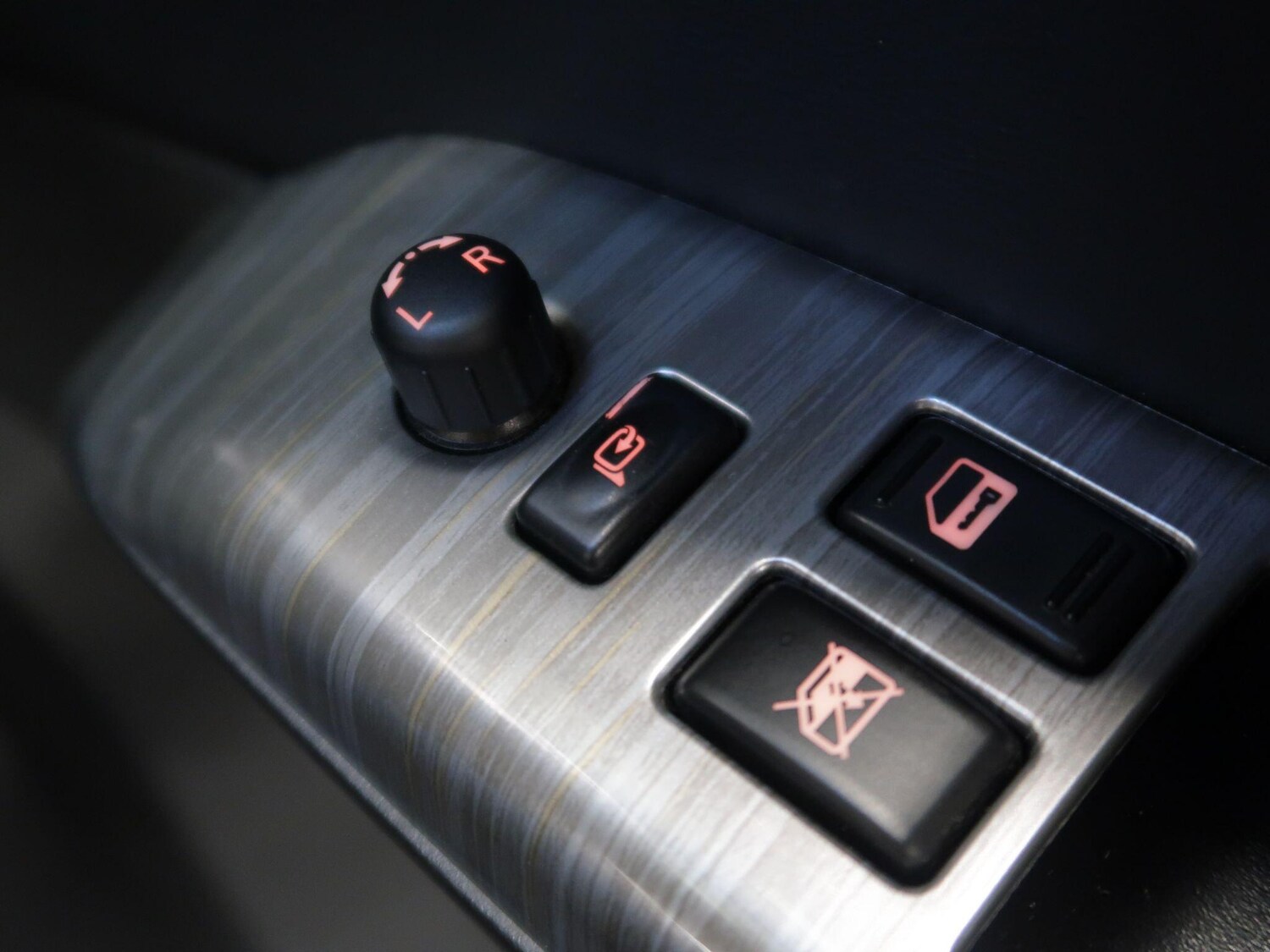 Used Nissan Elgrand 2019 for sale - 78072691: Photo 21