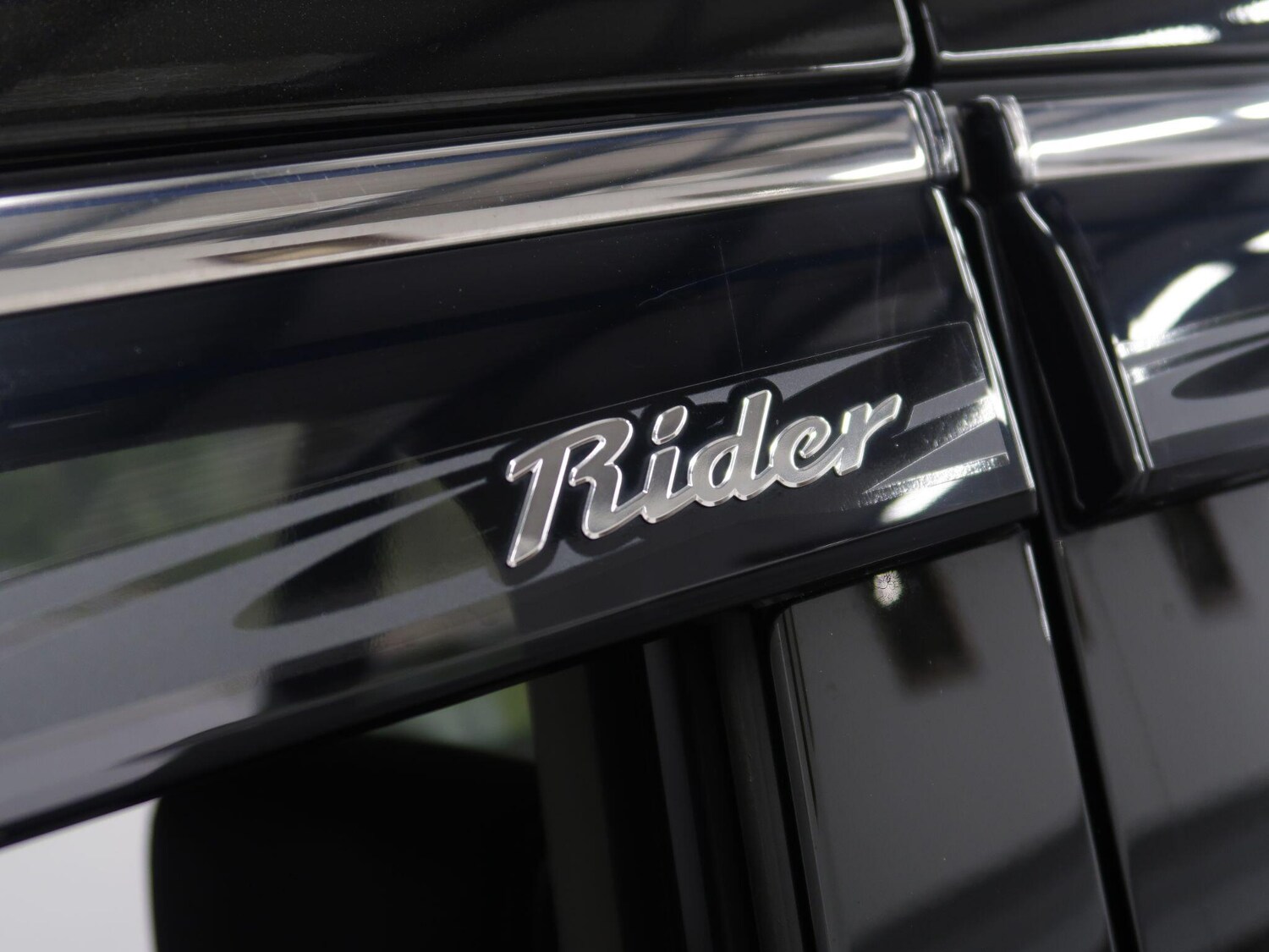 Used Nissan Elgrand 2019 for sale - 78072691: Photo 40