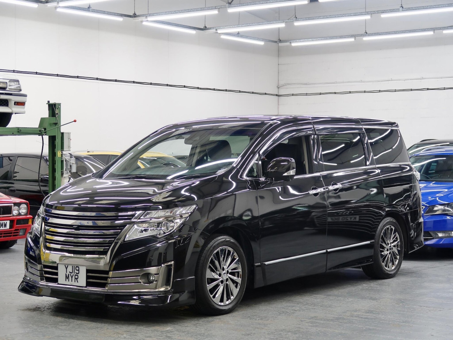 Used Nissan Elgrand 2019 for sale - 78072691: Photo 6