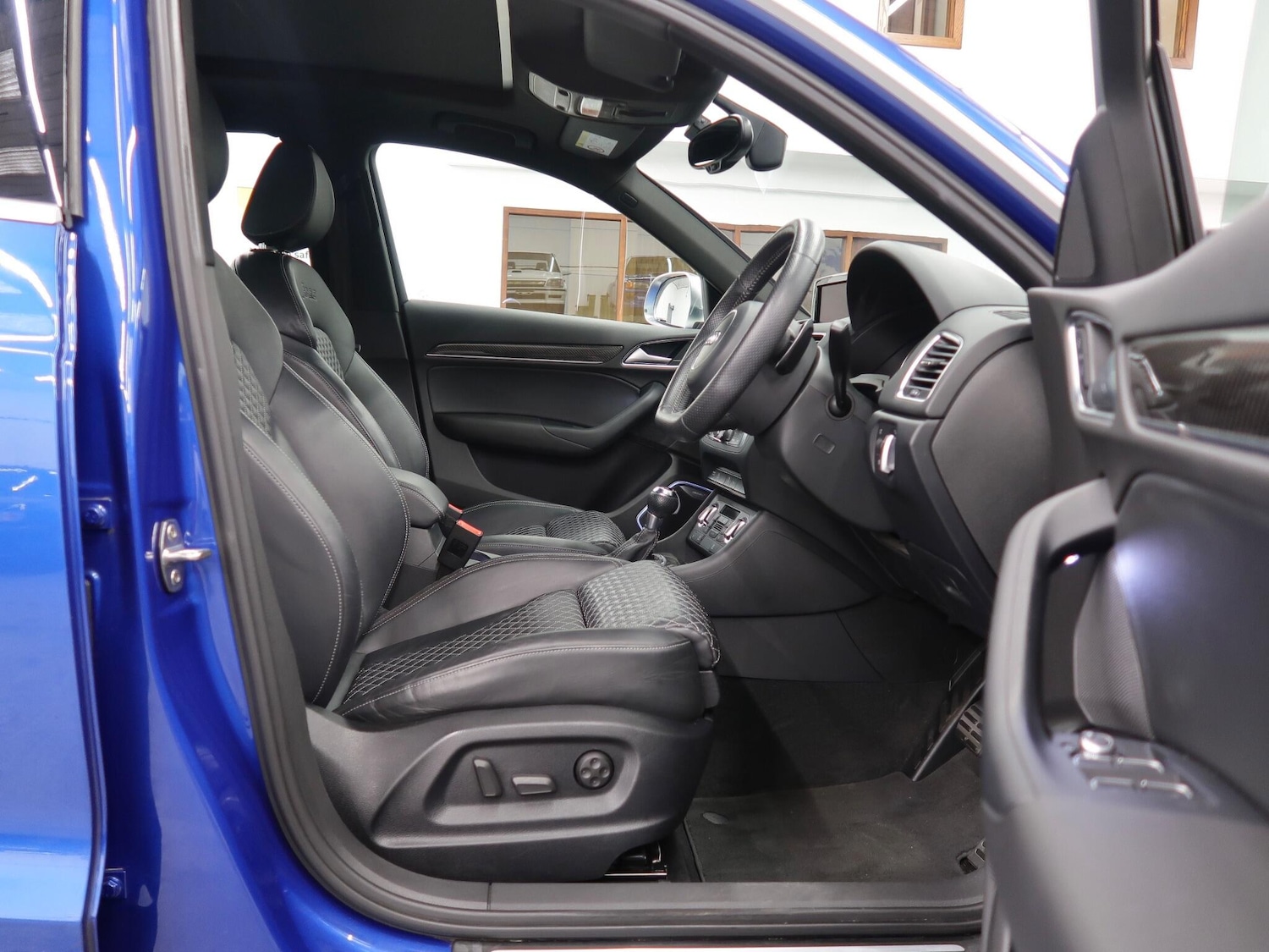 Used Audi RS Q3 2025 for sale - 76550115: Photo 25