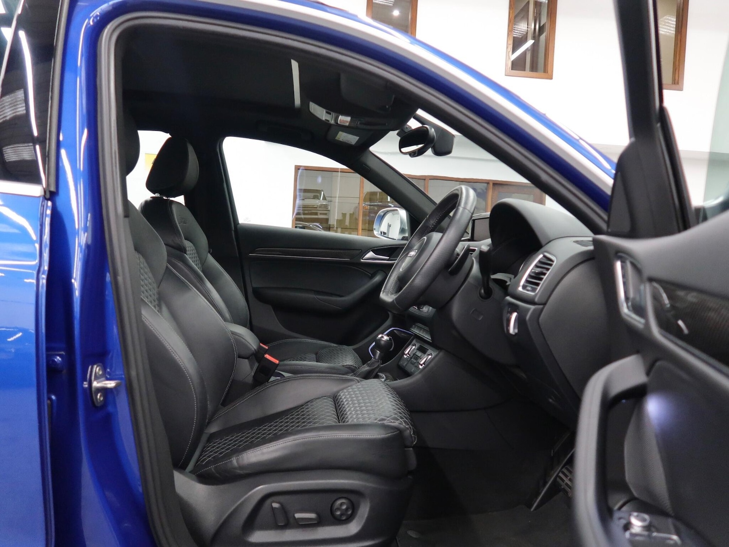 Used Audi RS Q3 2025 for sale - 76550115: Photo 26