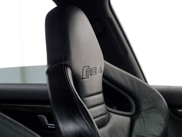 Used Audi RS4 Avant 2006 for sale - 72733932: Photo 31