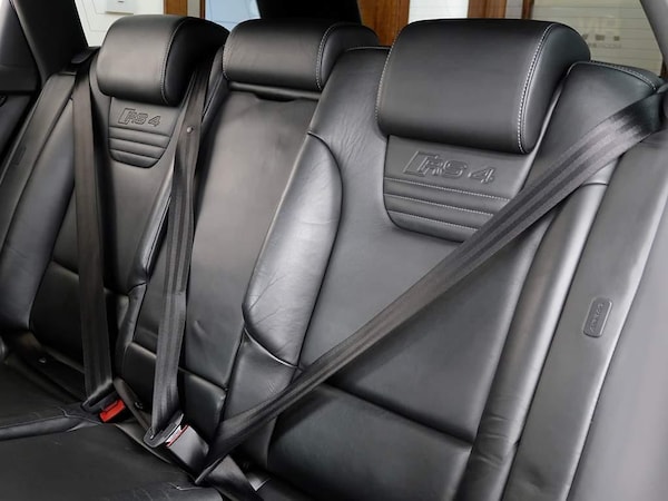 Used Audi RS4 Avant 2006 for sale - 72733932: Photo 35