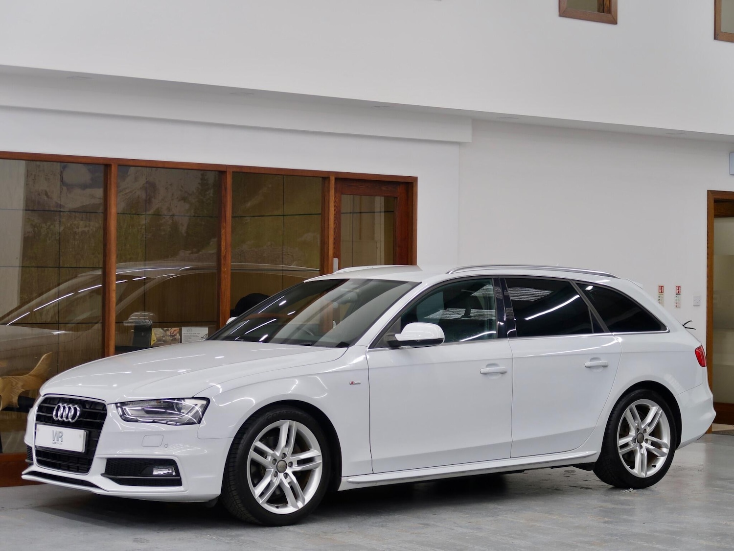 Used Audi A4 Avant 2013 for sale - 76026576: Photo 3
