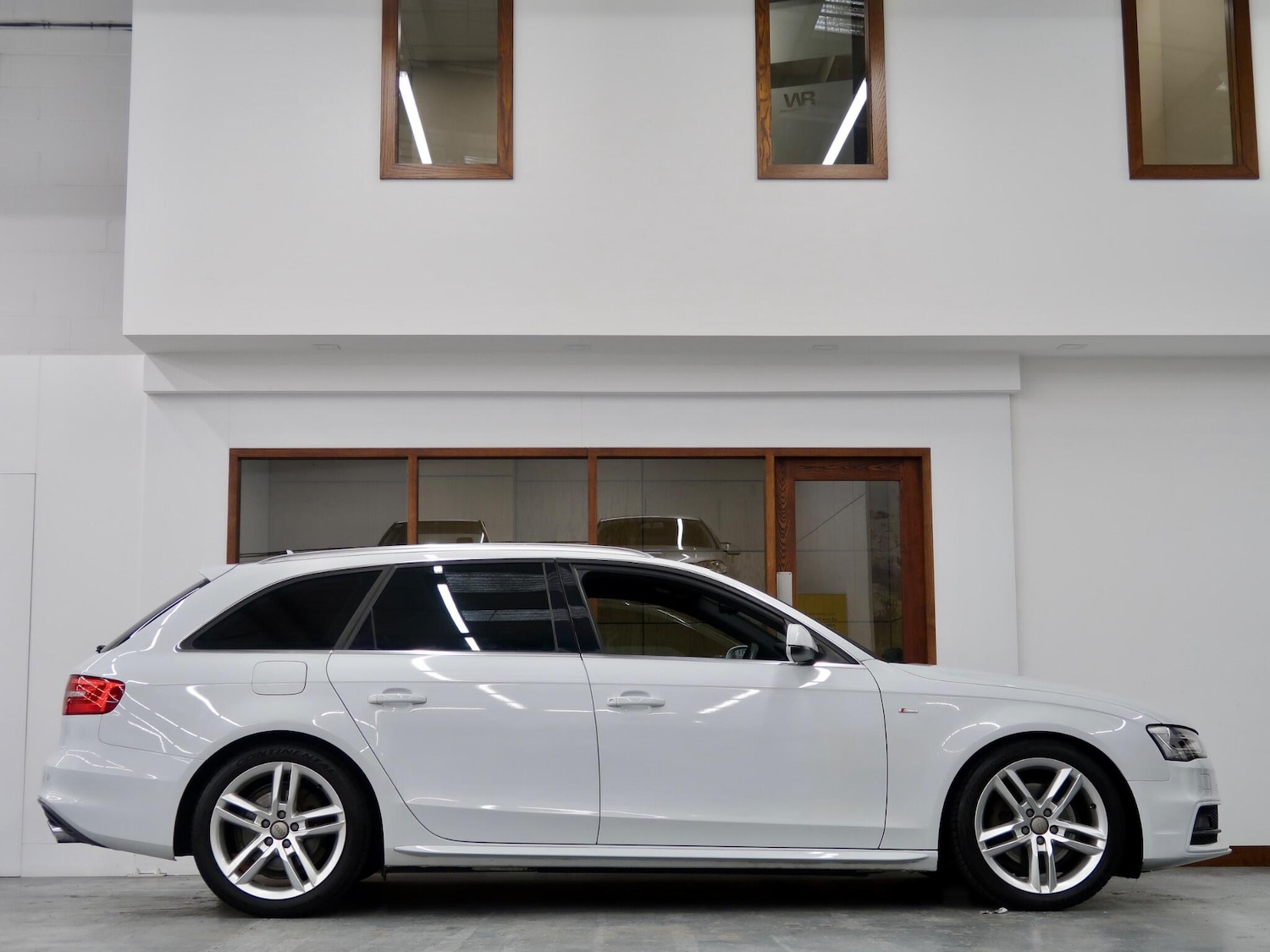 Used Audi A4 Avant 2013 for sale - 76026576: Photo 6