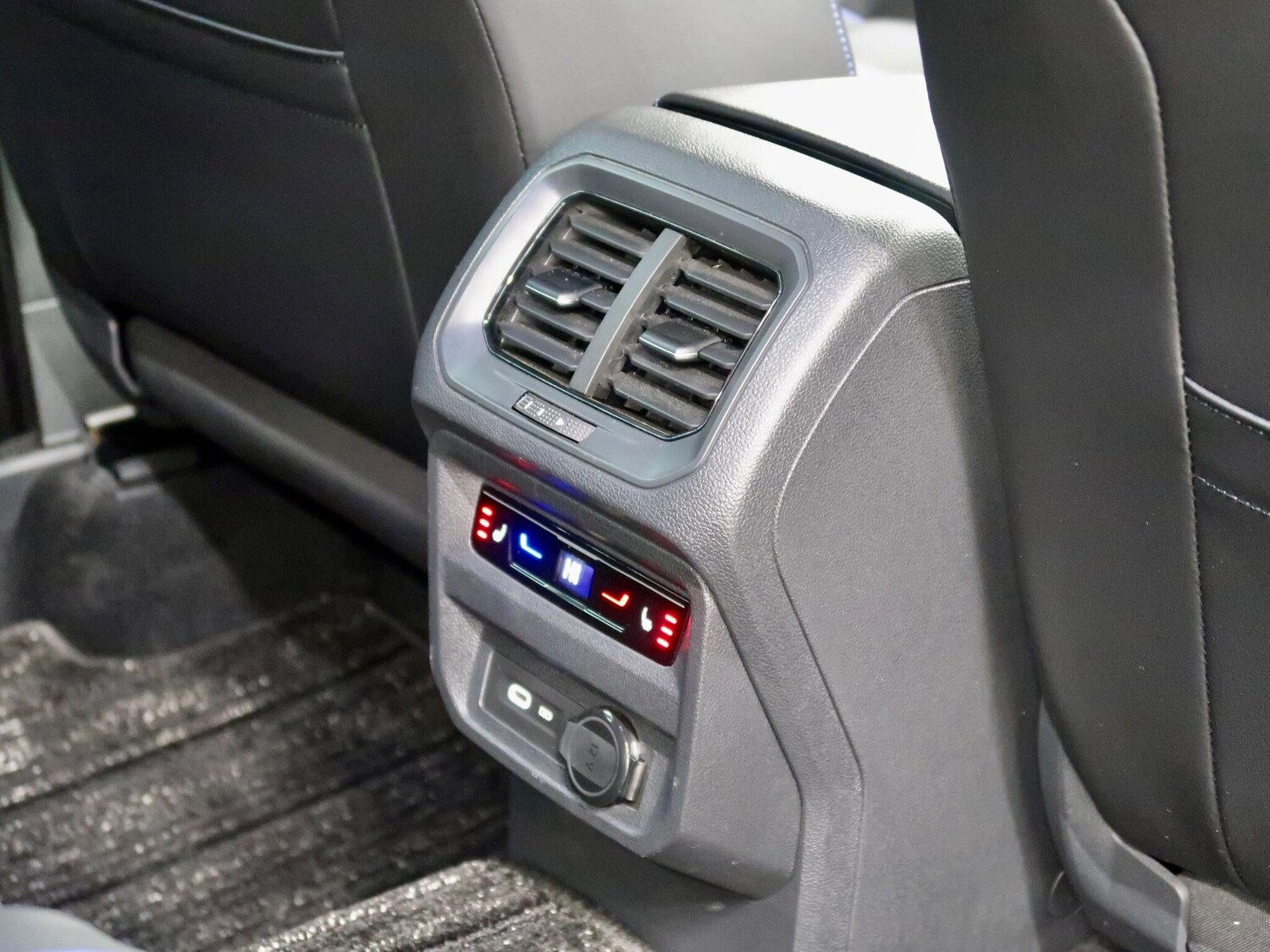 Used Volkswagen Tiguan 2022 for sale - 78136167: Photo 35