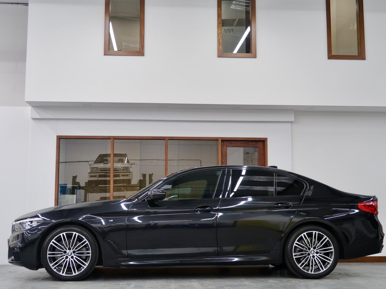 Used BMW 5 Series 2019 for sale - 76512020: Photo 9