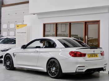 Used BMW M4 2018 for sale - 77001657: Photo