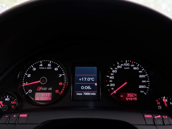 Used Audi RS4 Avant 2006 for sale - 72702302: Photo 10