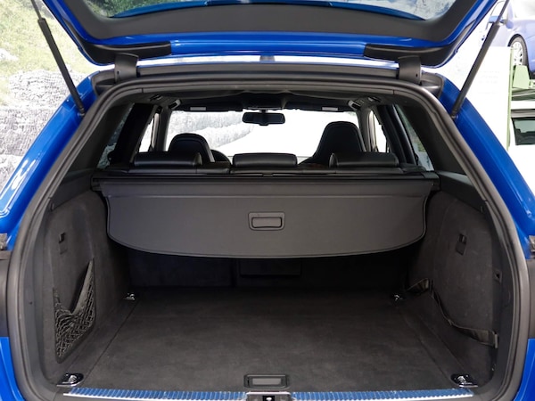 Used Audi RS4 Avant 2006 for sale - 72702302: Photo 34