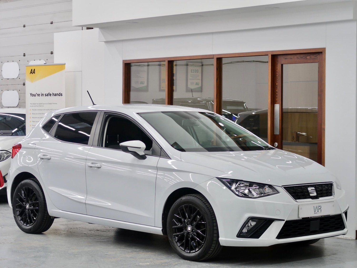 Used SEAT Ibiza 2019 for sale - 76613354: Photo 1