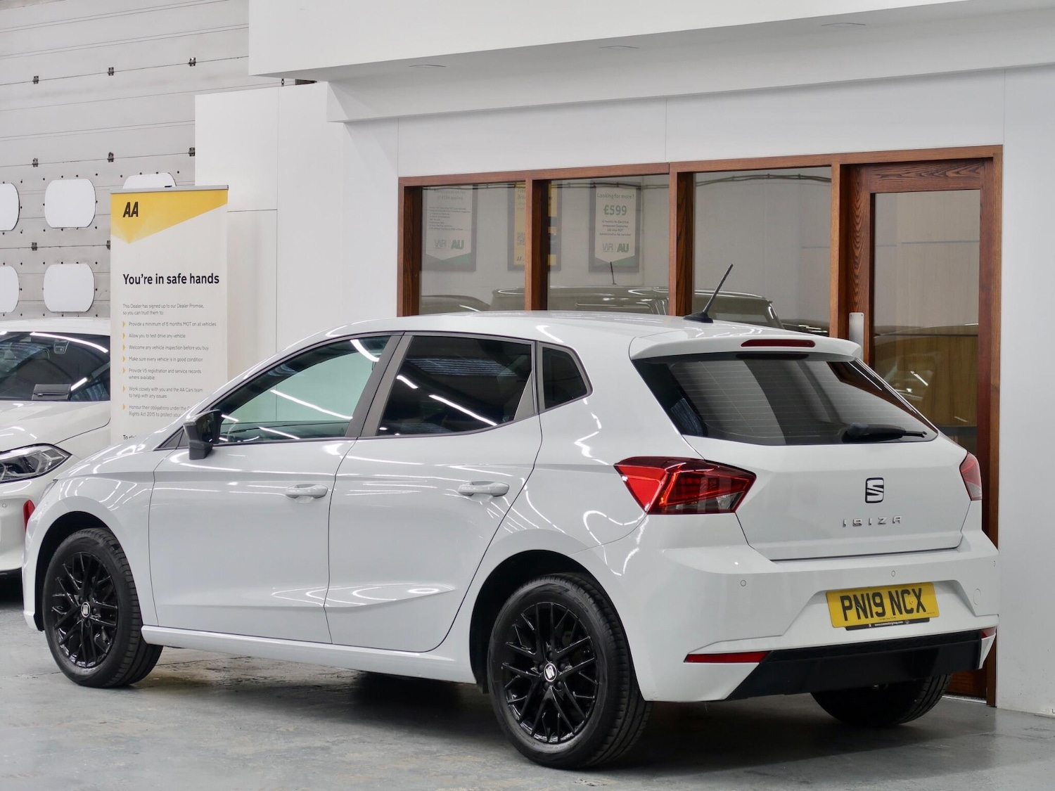 Used SEAT Ibiza 2019 for sale - 76613354: Photo 3