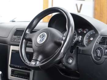 Used Volkswagen Golf 2003 for sale - 74700903: Photo