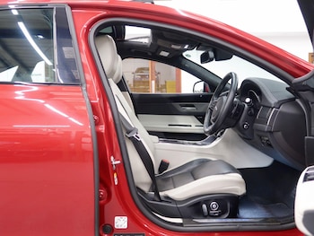 Used Jaguar XF 2016 for sale - 79426461: Photo