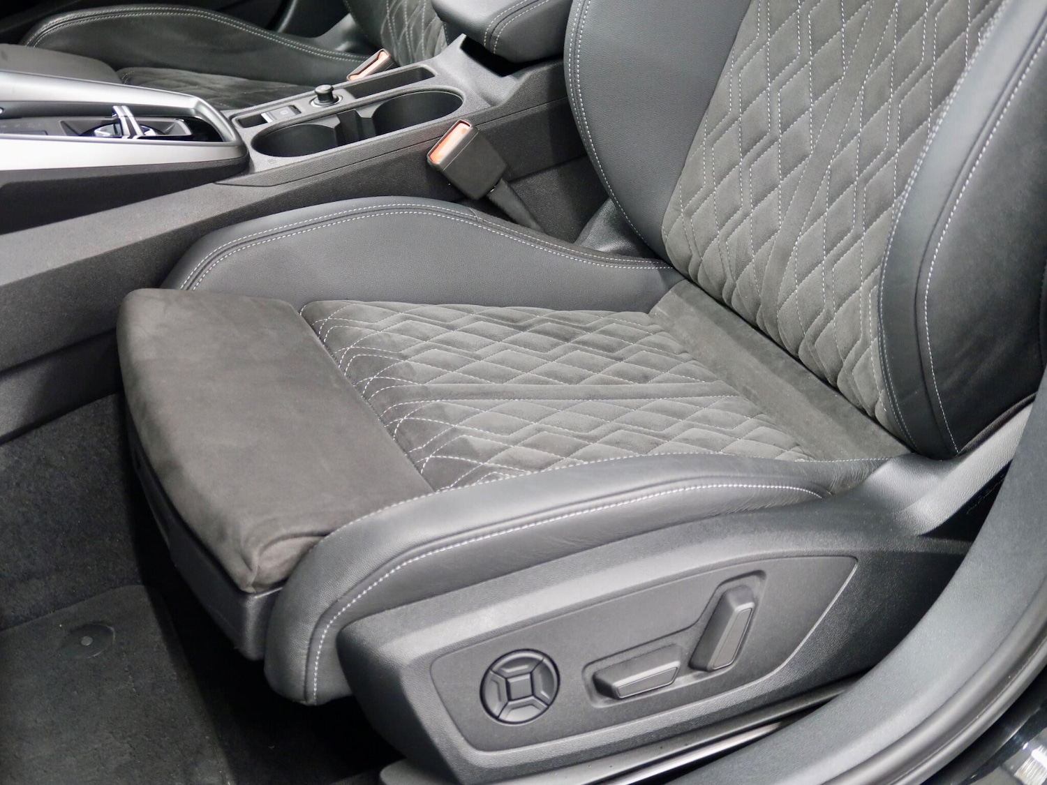 Used Audi A3 2020 for sale - 76513057: Photo 47