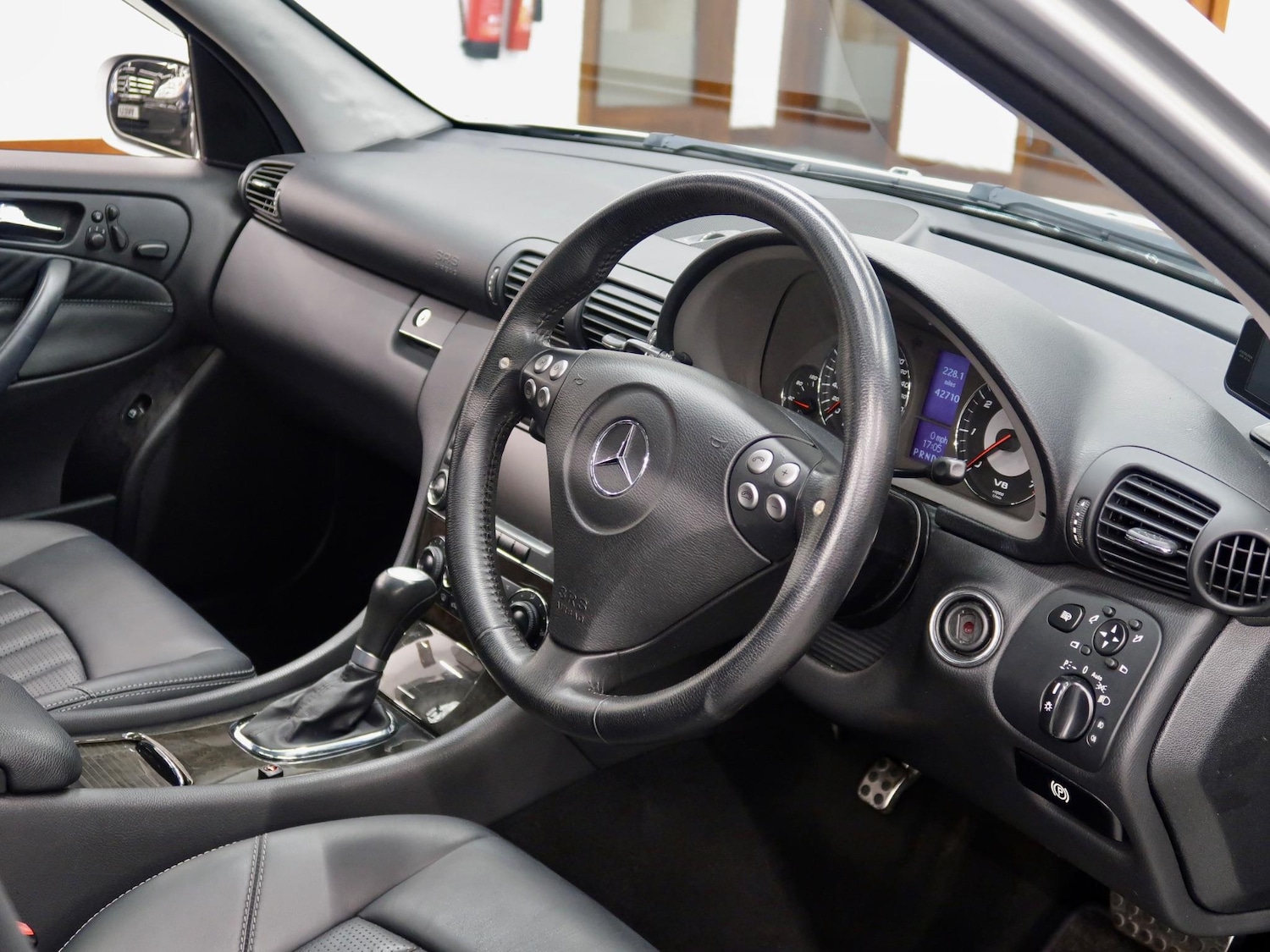 Used Mercedes-Benz C Class 2004 for sale - 77254823: Photo 15