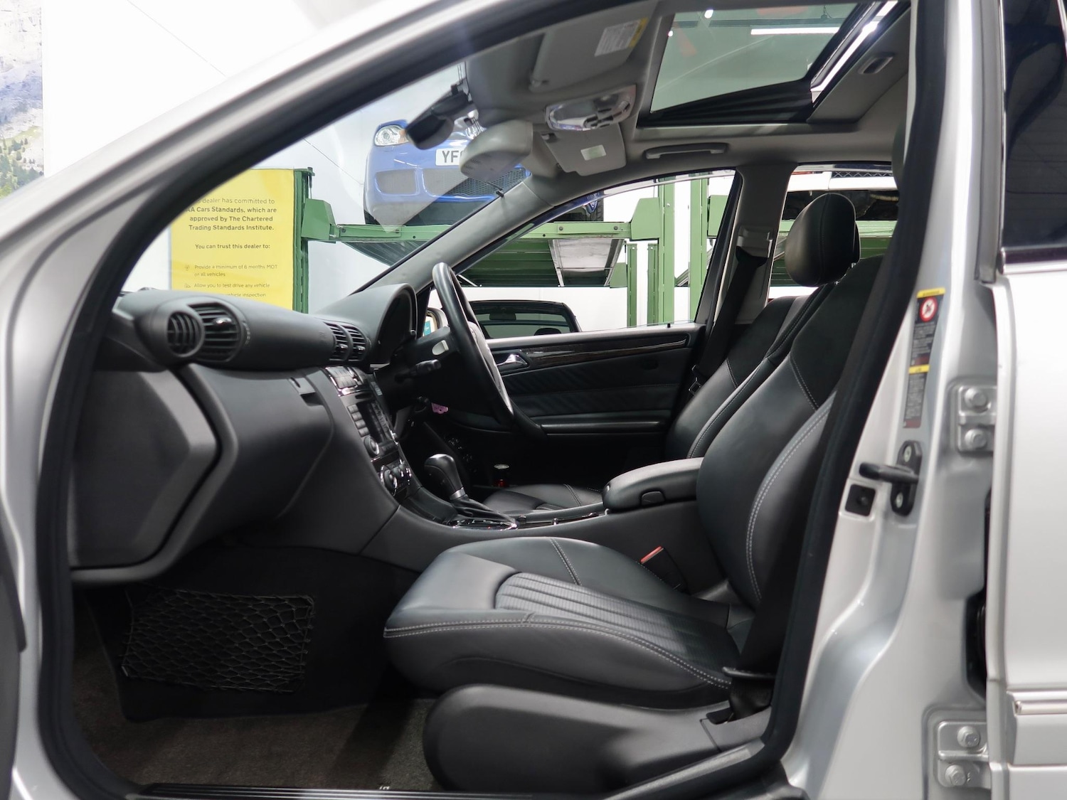 Used Mercedes-Benz C Class 2004 for sale - 77254823: Photo 40