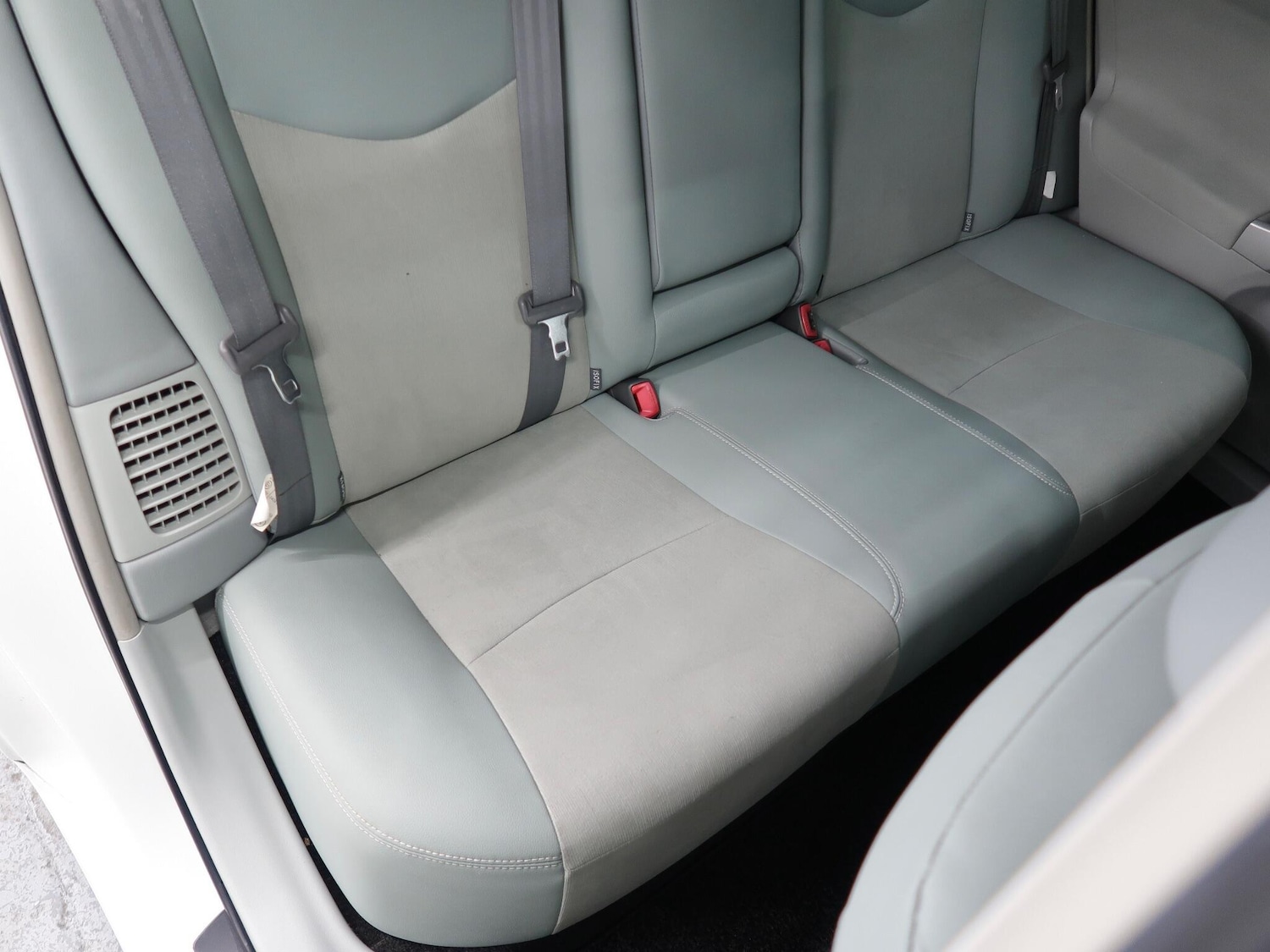 Used Toyota Prius 2025 for sale - 76823413: Photo 25