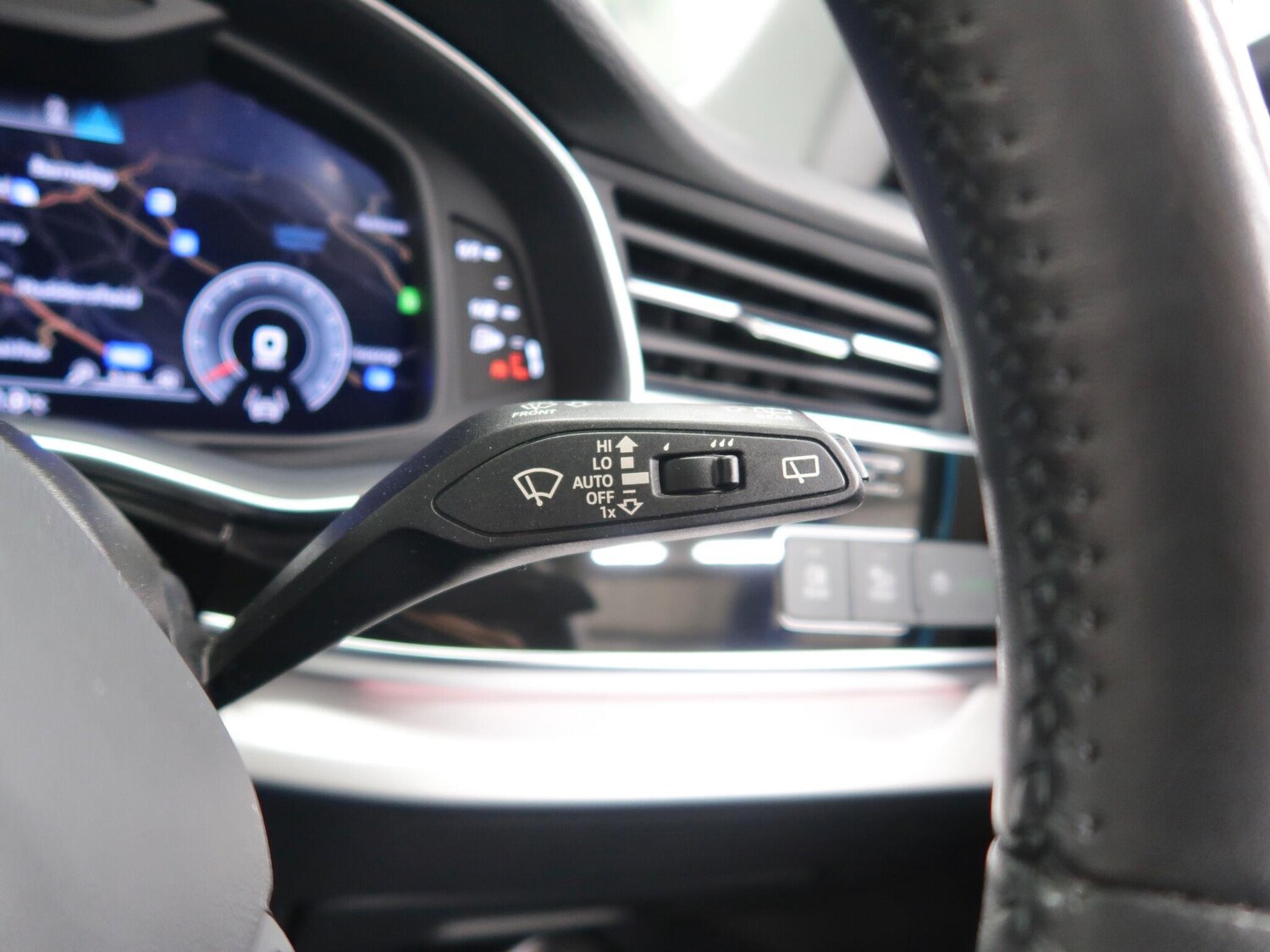 Used Audi Q8 2019 for sale - 76975610: Photo 30