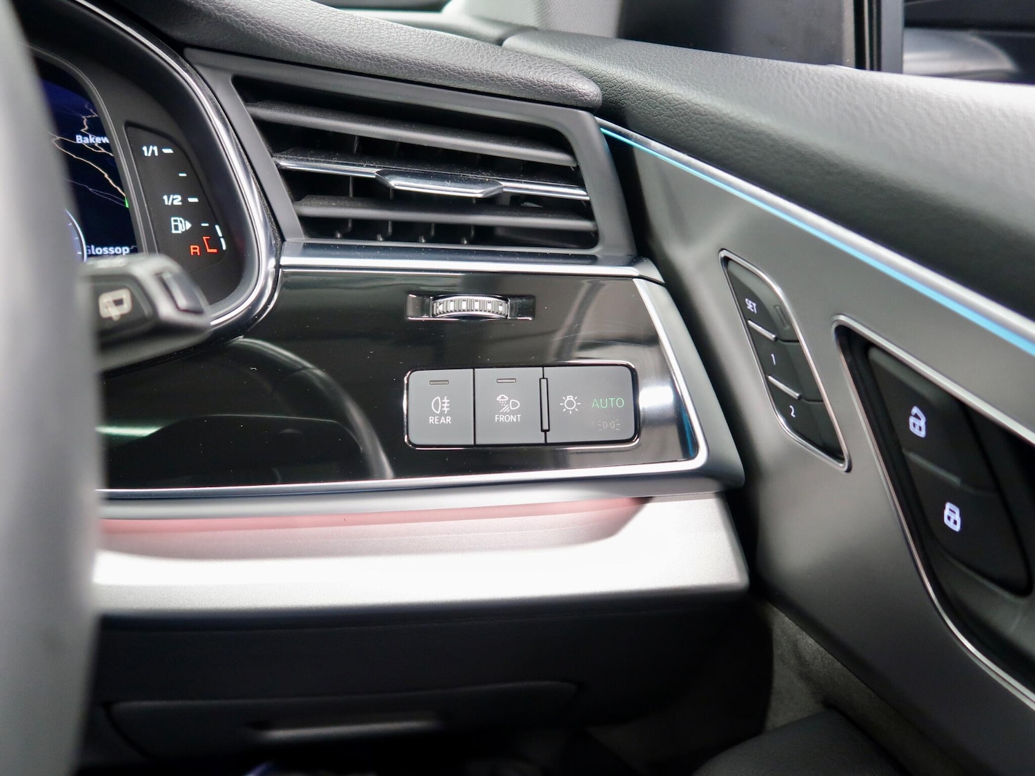 Used Audi Q8 2019 for sale - 76975610: Photo 56