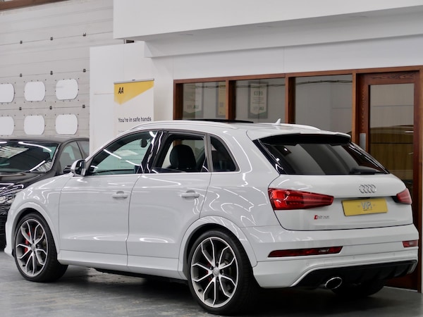Used Audi RS Q3 2015 for sale - 73799449: Photo 3