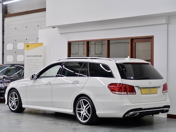 Used Mercedes-Benz E Class 2013 for sale - 78842622: Photo