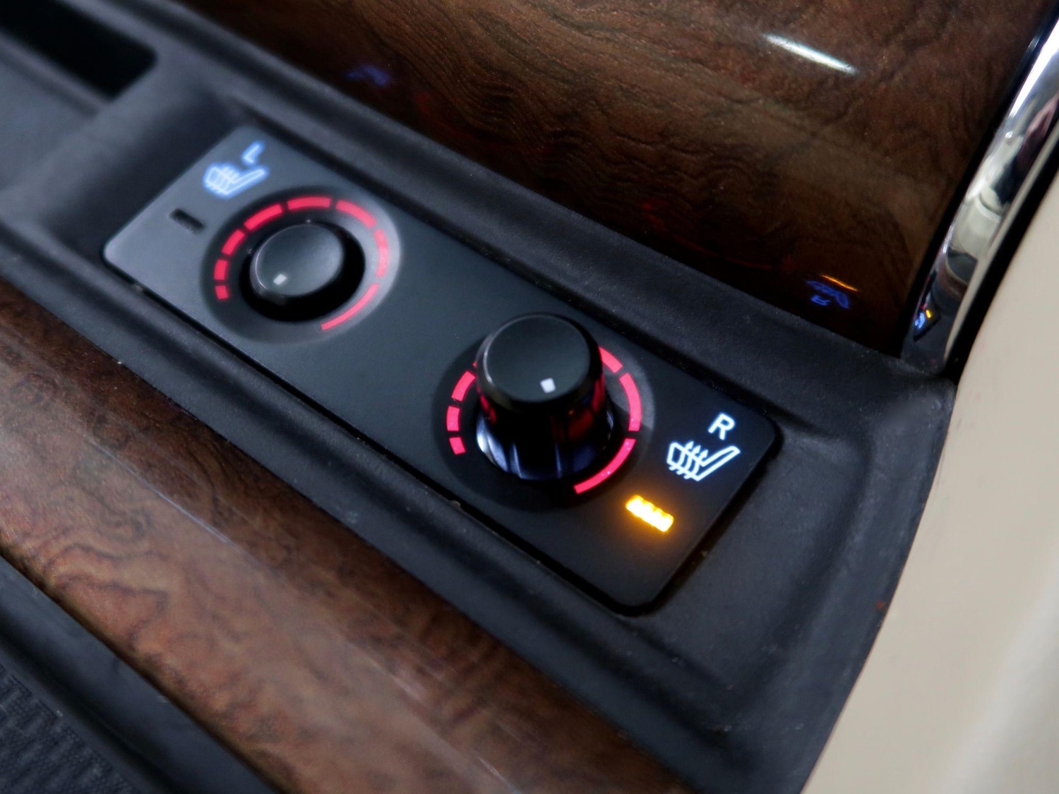 Used Toyota Alphard 2024 for sale - 77001659: Photo 27