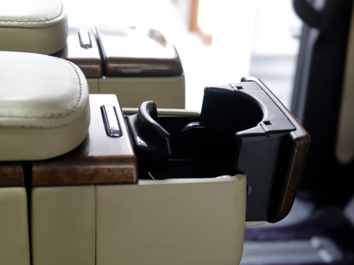 Used Toyota Alphard 2024 for sale - 77001659: Photo 36